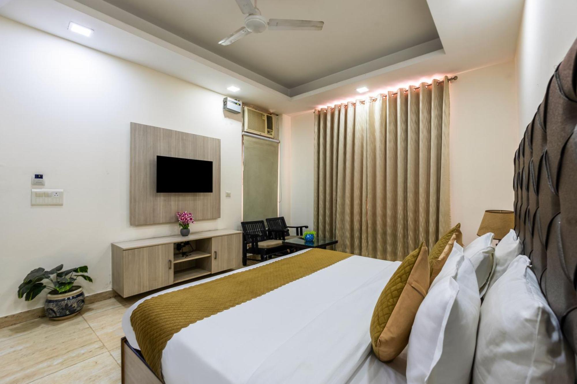 Kabul Hotel By Nexhub Palace - Medanta 구르가온 외부 사진